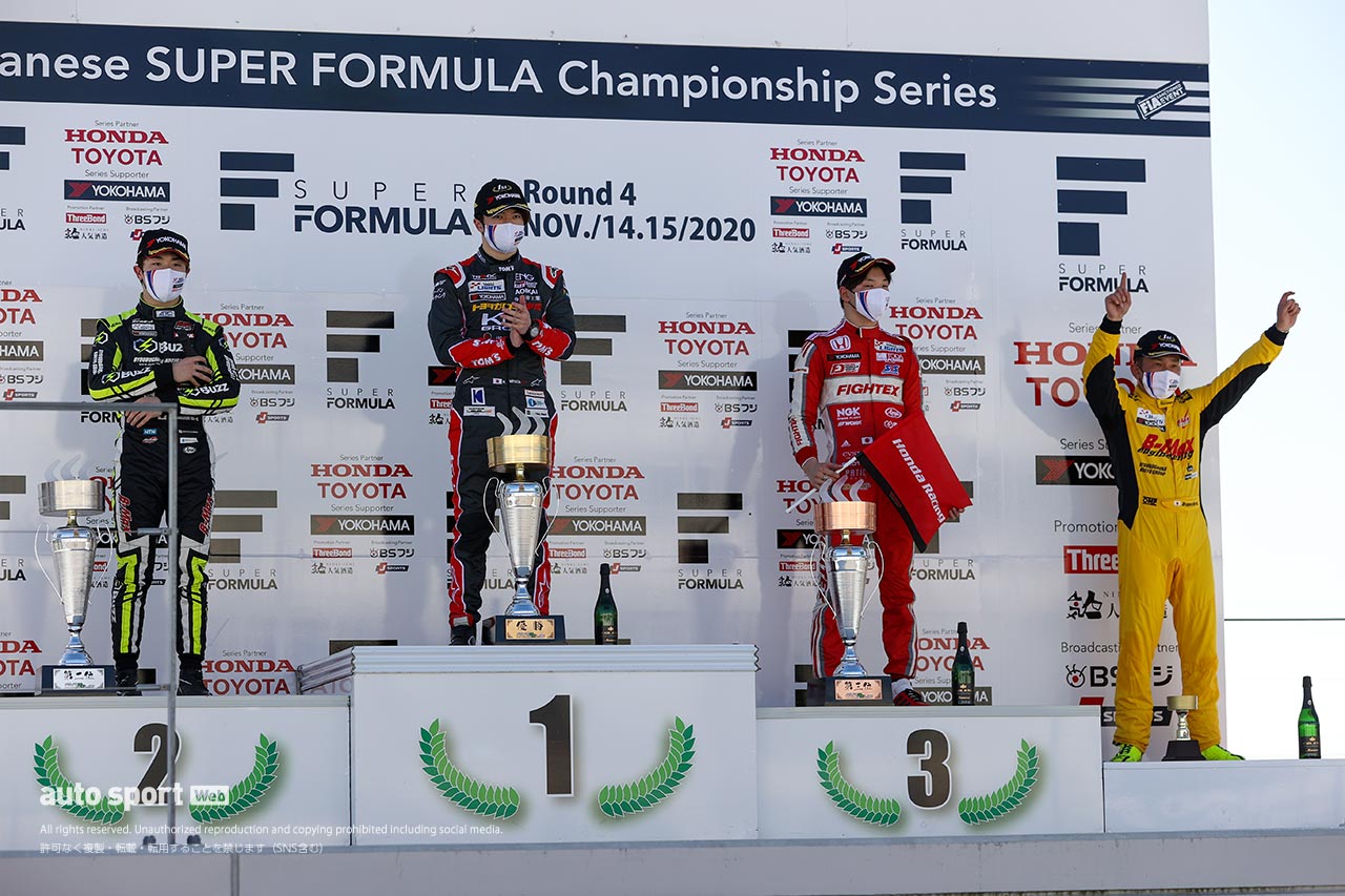 スーパーフォーミュラ・ライツ第11戦　表彰台