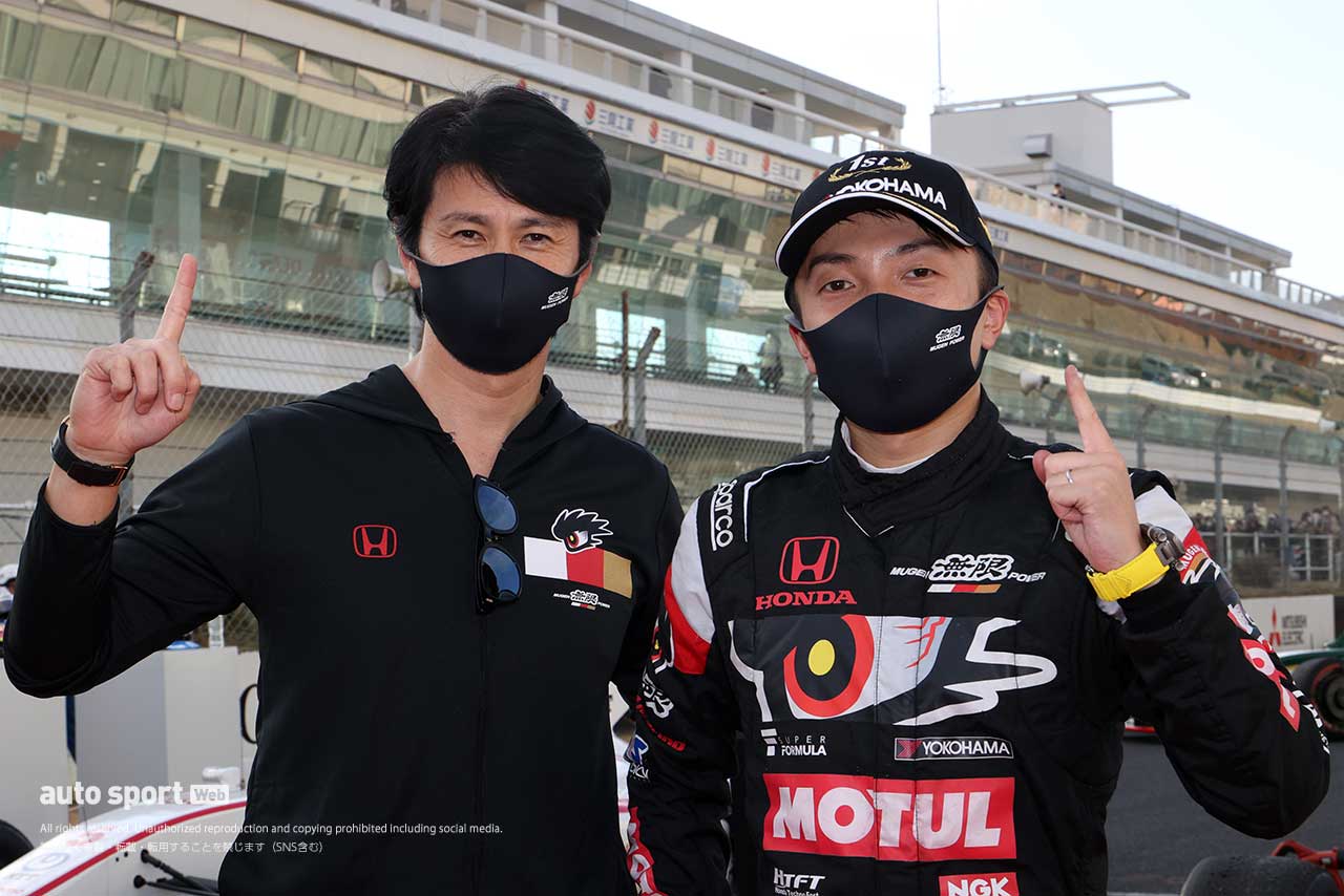 中野信治監督と野尻智紀（TEAM MUGEN）