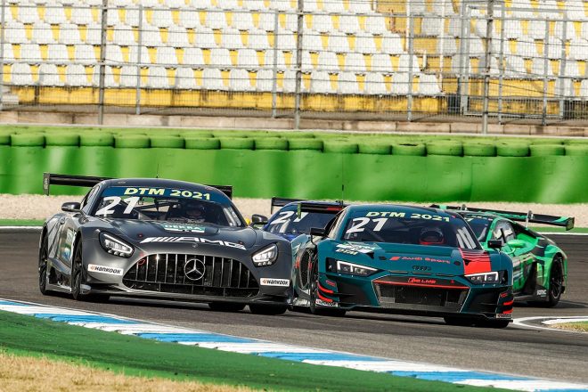 2021年のDTMドイツ・ツーリングカー選手権に向けデモランを行ったGT3カー