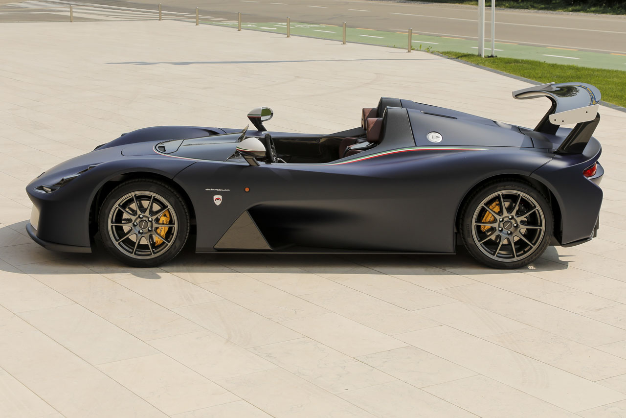 ダラーラ・ストラダーレ・クラブイタリア・リミテッドエディション（エクステリア：サイドビュー）