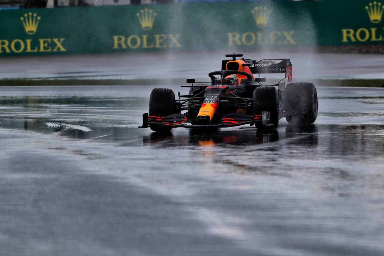 フェルスタッペンさんは惜しくも予選2番手。予選後はかなり悔しがっていました