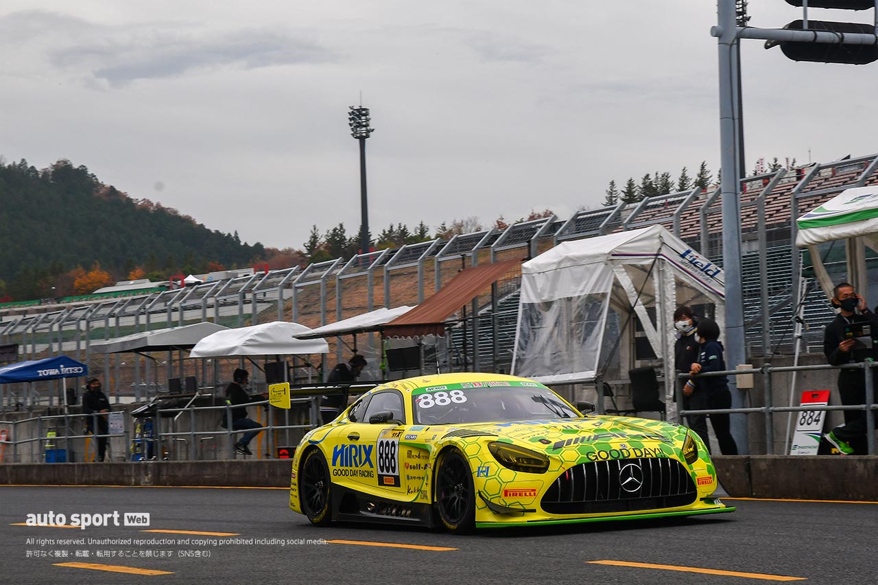 ツインリンクもてぎを走るHIRIX GOOD DAY RACING AMG GT3