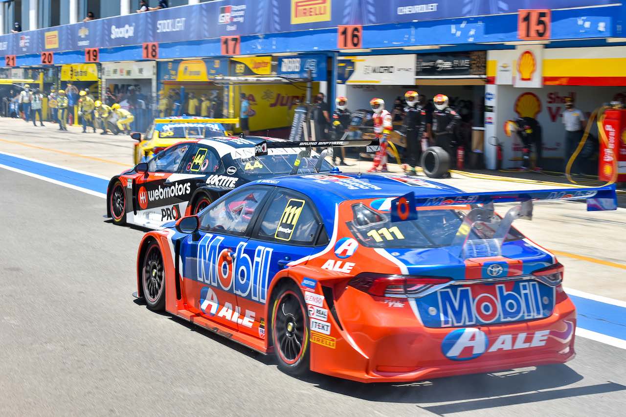 日曜レース2でリバースポールからスタートしたルーベンス・バリチェロ（フルタイム・スポーツ）は、まさかの結末に見舞われる