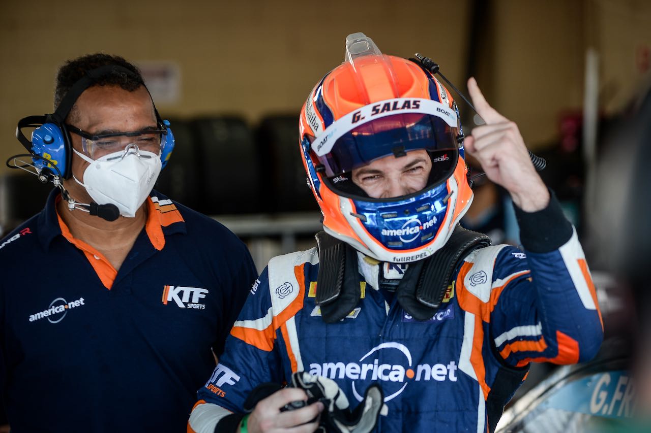 土曜のポール獲得に続き、ギリェルメ・サラス（KTFスポーツ）が日曜レース1を制し、シリーズ初優勝を飾った