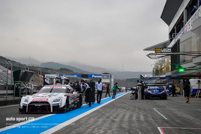 CRAFTSPORTS MOTUL GT-R