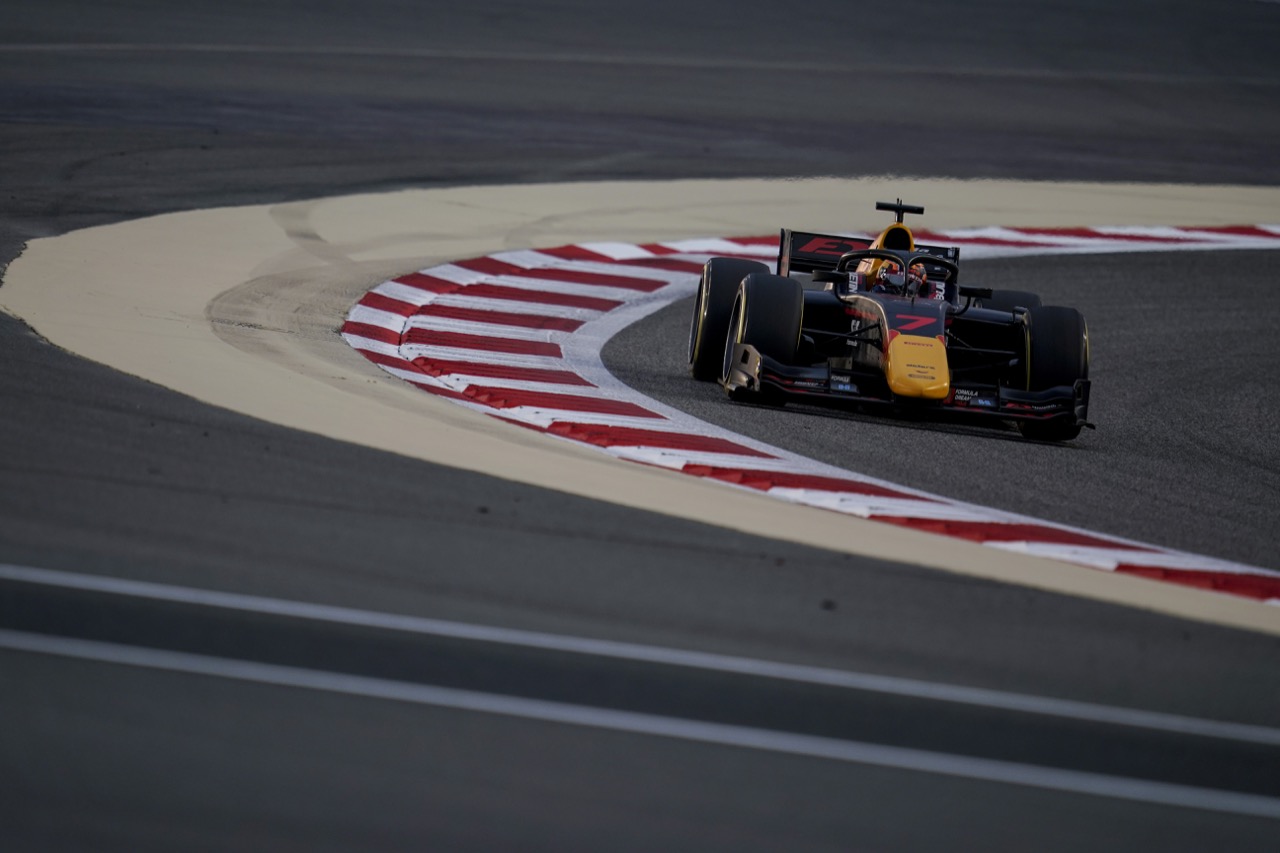 角田裕毅（カーリン）