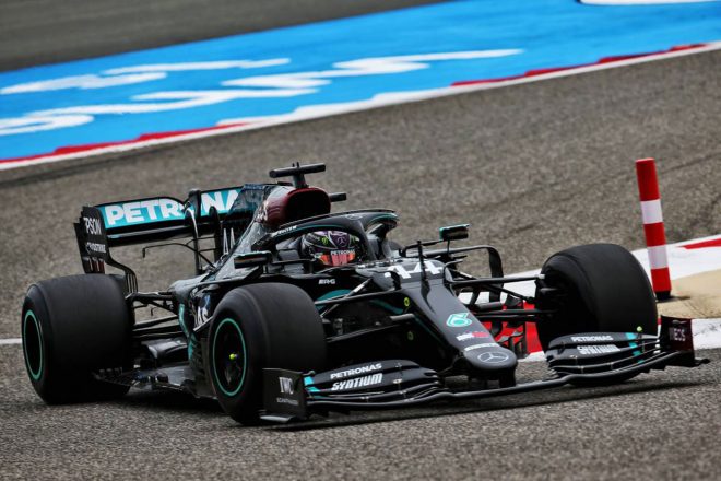 2020年F1第15戦バーレーンGP　2021年用タイヤをテストするルイス・ハミルトン（メルセデス）