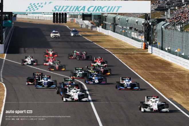 2020年スーパーフォーミュラ第5戦鈴鹿 決勝スタートの様子