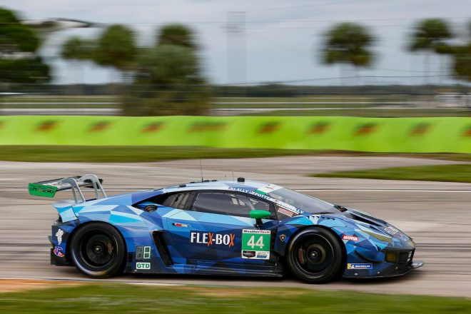 GRTマグナスの44号車ランボルギーニ・ウラカンGT3 Evo