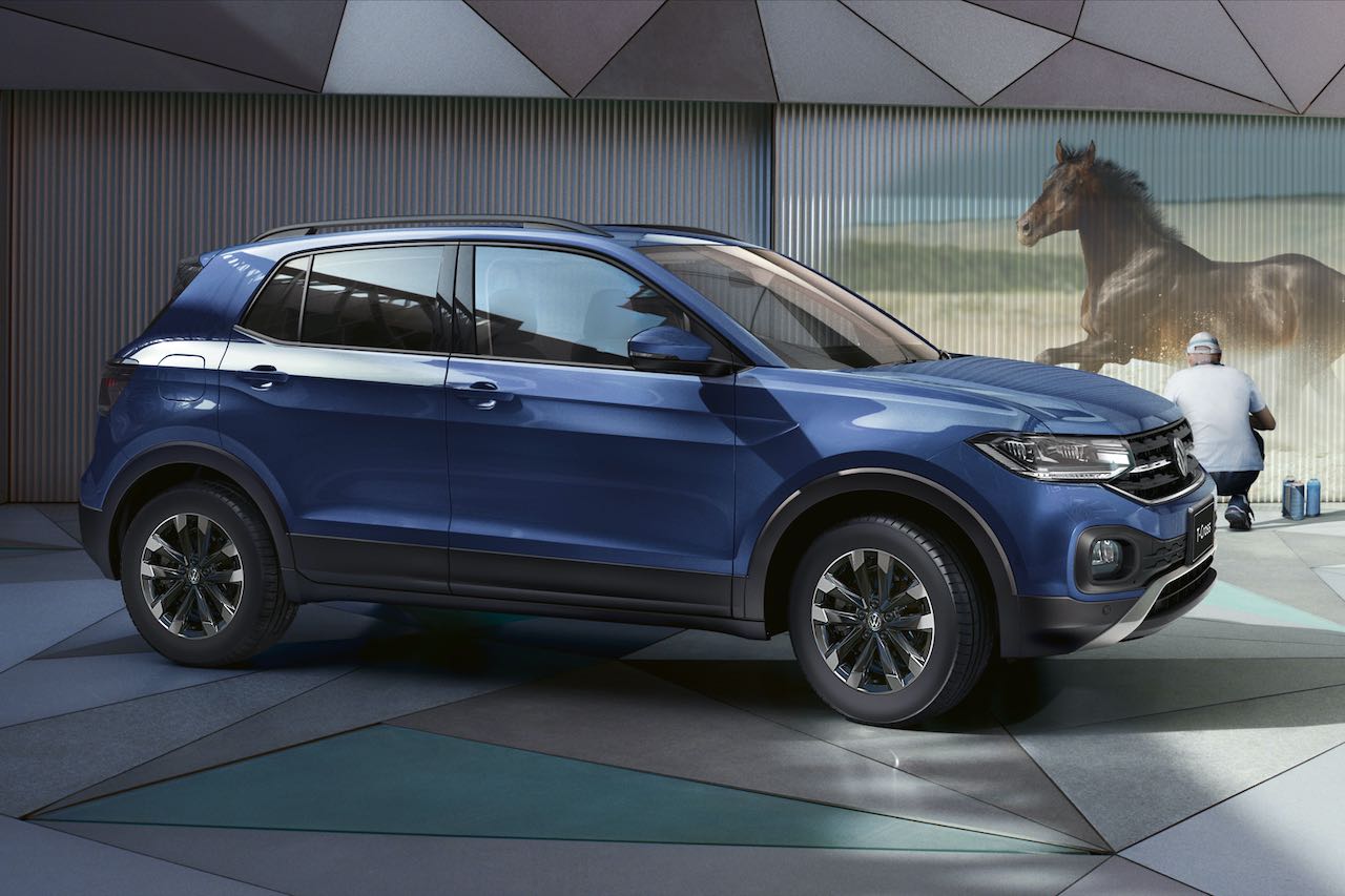 2020年1月から本格販売が開始され、10月までの累計販売台数で輸入SUV首位を記録する『T-Cross』