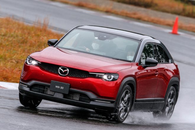 デザイン・カー・オブ・ザ・イヤーを受賞したマツダMX-30