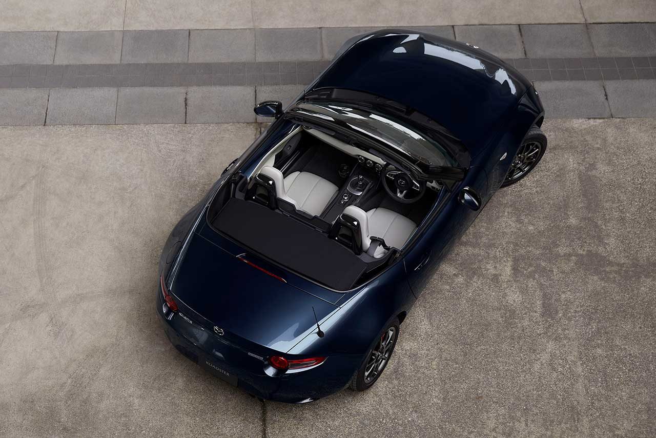 マツダ ロードスター Rsホワイト リミテッド セレクション マツダ ロードスター が商品改良 ホワイトインテリアに加えブレンボブレーキを装備した限定車も登場の画像 写真 4 Autosport Web