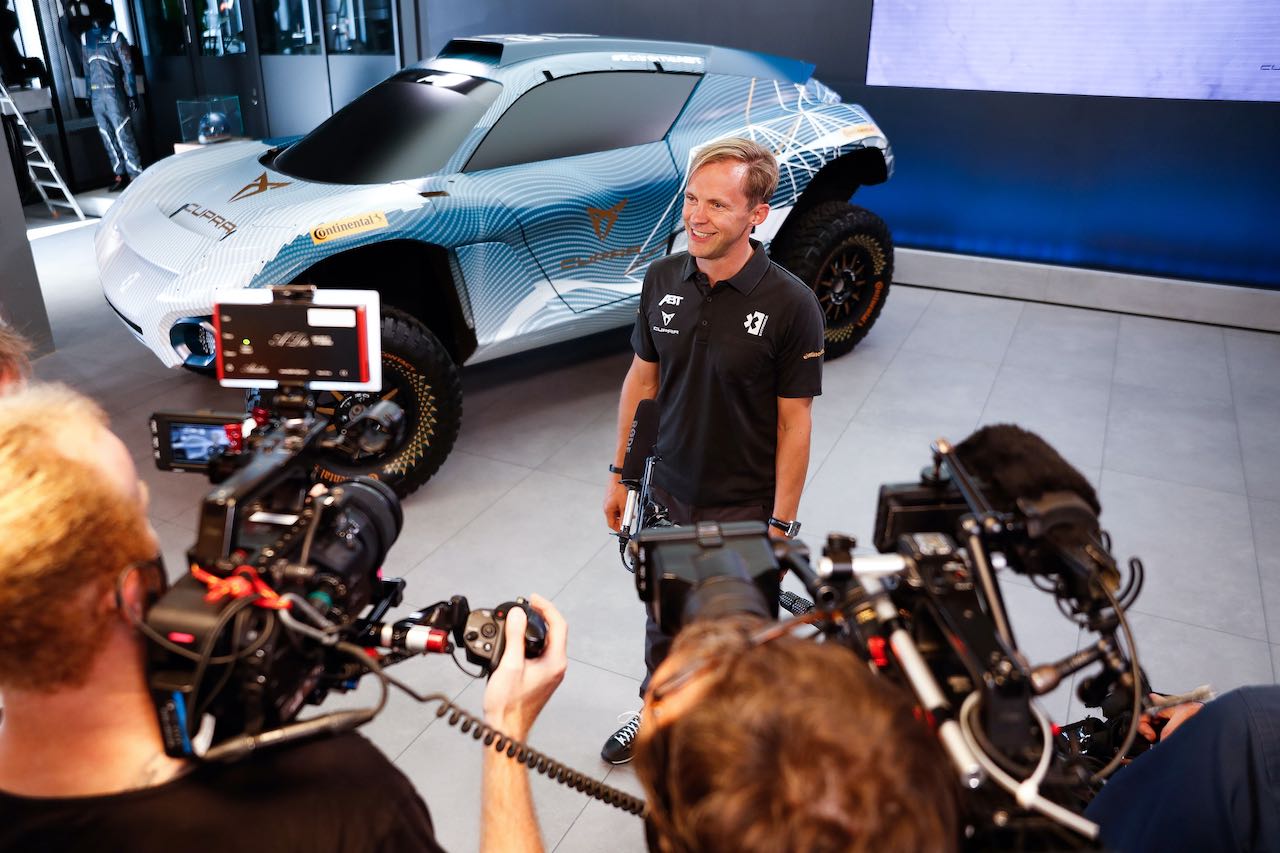 ダカールラリーの2021年大会に参戦し、レイドデビューを決めたマティアス・エクストローム