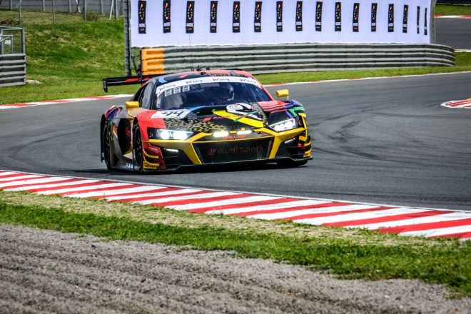 5位となったアウディスポーツ・チーム・カー・コレクションの44号車アウディR8 LMS