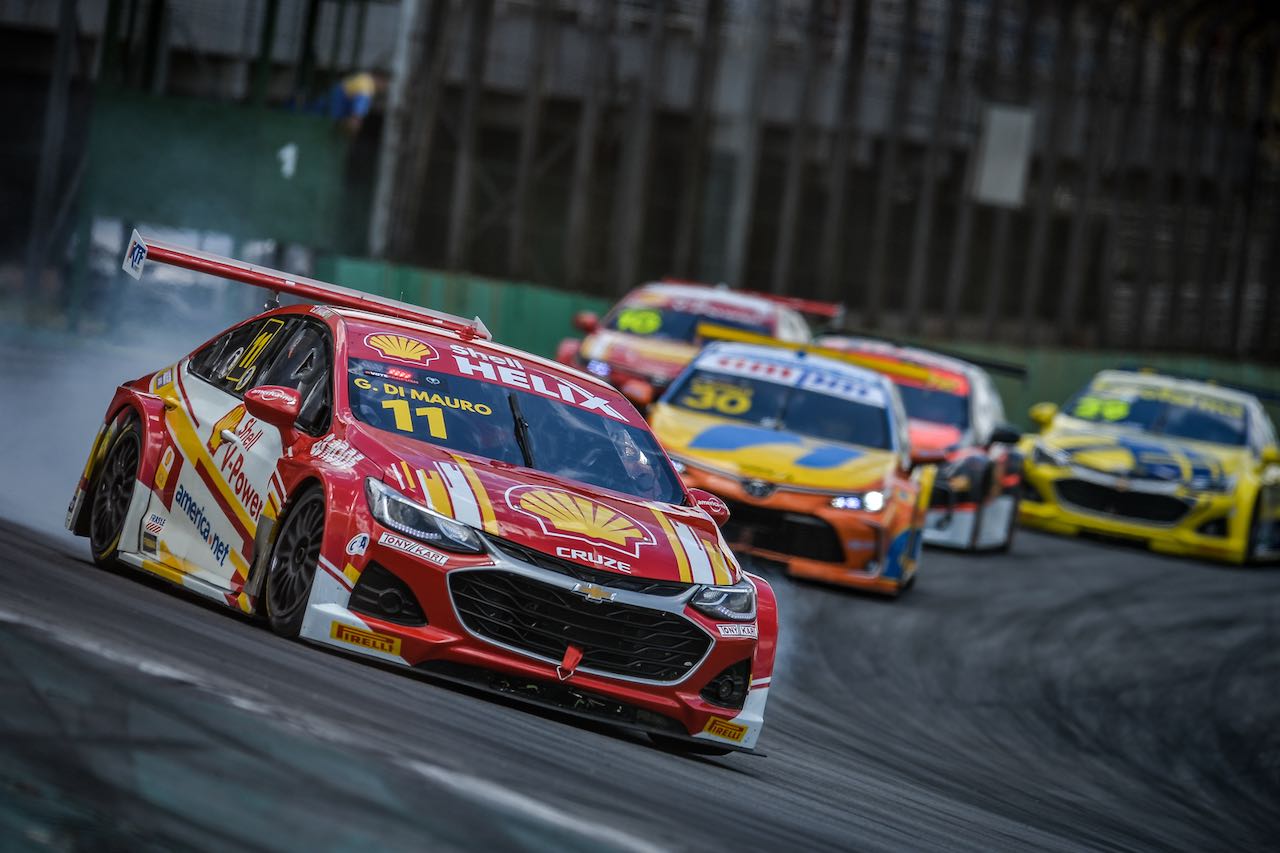 前戦のギュレルメ・サラスに続き、最終戦を掻き回したガエターノ・ディ・マウロ（KTFスポーツ）は、接触後にコース復帰し9位フィニッシュ