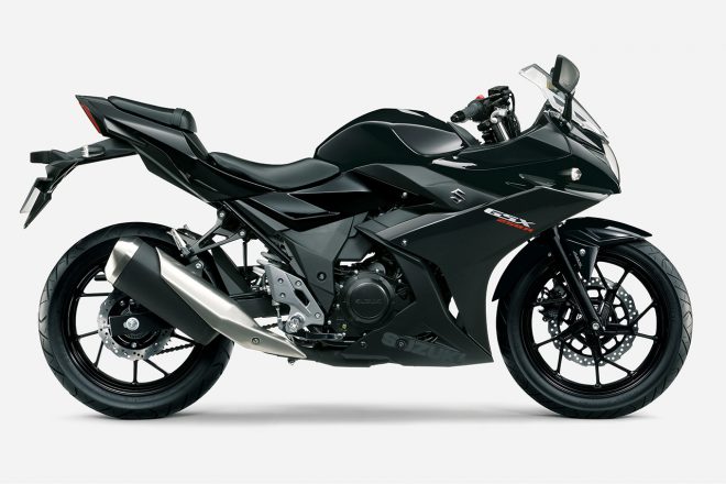 スズキGSX250R ABS（YAY：パールネブラーブラック）