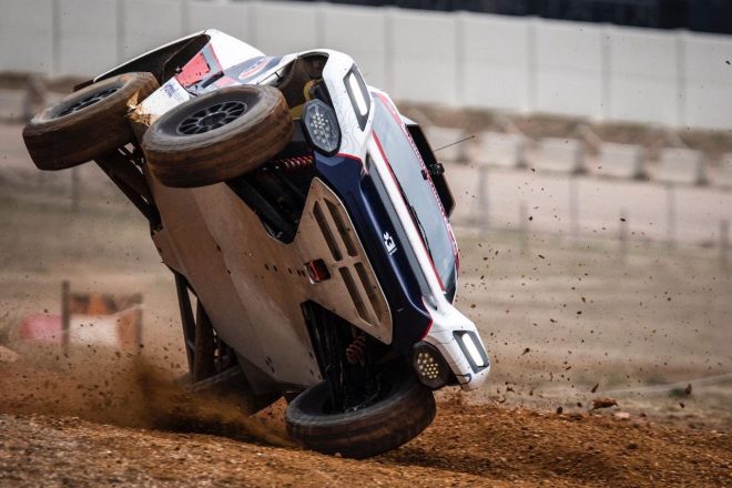 Andretti Unitedのエースである2019年WorldRX王者ティミー・ハンセンも、マシンのリミットを確かめる豪快なアクションを見せる