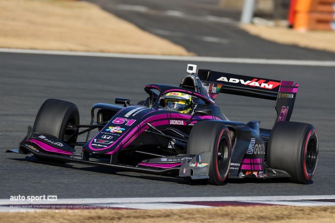 Buzz Racing with B-MaxのSF19をドライブするDRAGON