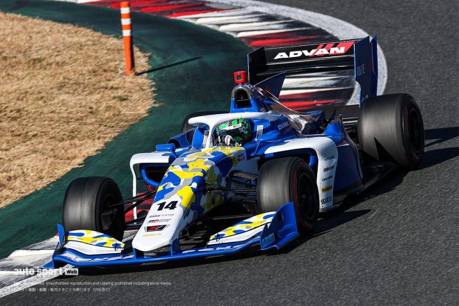 スーパーフォーミュラのテストでROOKIE Racing PONOS SF19をドライブした河野駿佑