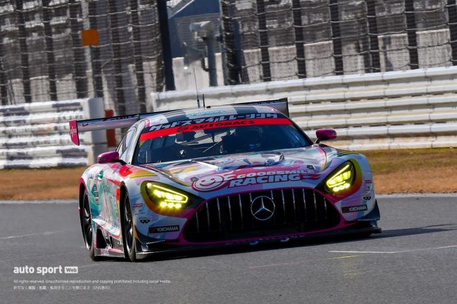 『メルセデスAMG GT3 タイムアタック チャレンジ』でのグッドスマイル 初音ミク AMG。写真はアクシデントの前。