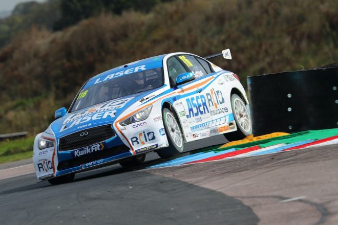 ドライブ初年度ながら、元ファクトリーカーの潜在能力を引き出し、見事に自身2度目のタイトルを獲得したサットン