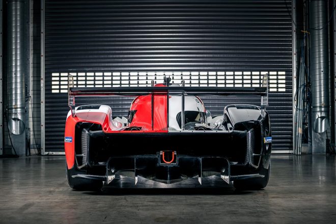 リヤまわりの造形も特徴的なGR010ハイブリッド