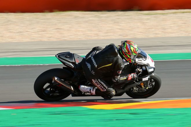 2020年12月にポルティマオで行われたブリティッシュスーパーバイク選手権（BSB）のシェイクダウンテストに参加した水野涼（Honda Racing）