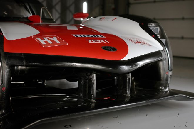 GR010ハイブリッドのフロントまわり