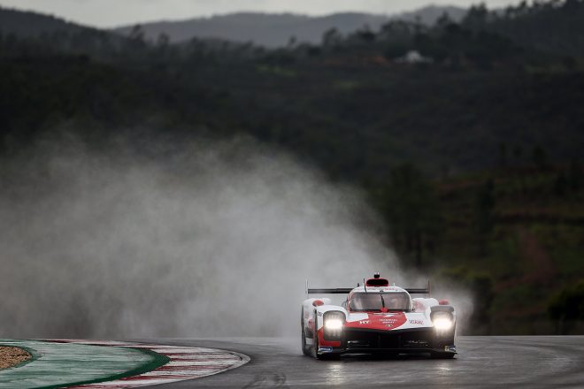 2020年12月にポルティマオで行なわれた開発テストでは、ウエット路面も走行