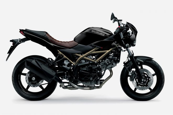 スズキSV650X ABS（グラススパークルブラック）