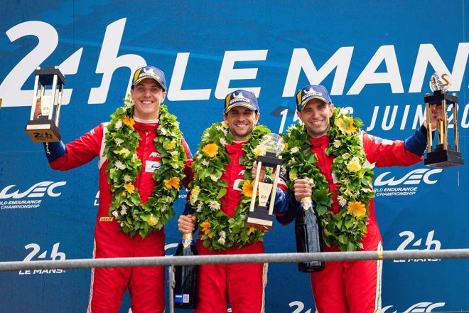 ル・マン24時間レースではここ3年、51号車に加わっていたセラ。写真は2019年のクラス優勝時（左からカラド、セラ、ピエル・グイディ）