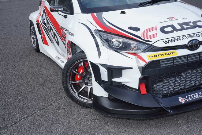 最大舵角までステアリングを切ると、ここまで角度が付く