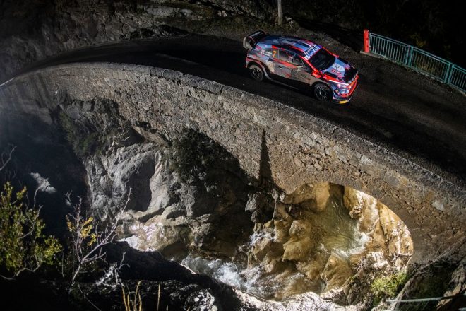 ピエール・ルイ・ルーベ（ヒュンダイi20クーペWRC）はSS7でクラッシュを喫しデイリタイア