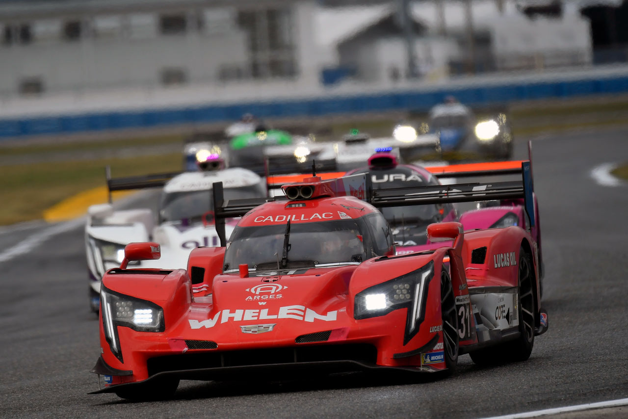 デイトナ24時間の予選レースを制してPPを決めたアクション・エクスプレス・レーシングの31号車キャデラックDPi-V.R