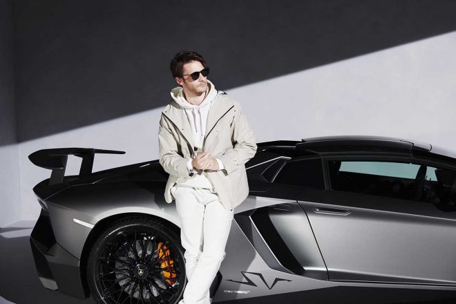 LIGHT WEIGHT SHELL PARKAとARTA CVSTOS 20 SUNGLASSES（ARTA CVSTOS）