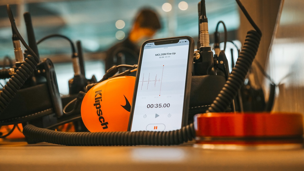 マクラーレンF1、2021年型『MCL35M』のメルセデスエンジンを初始動