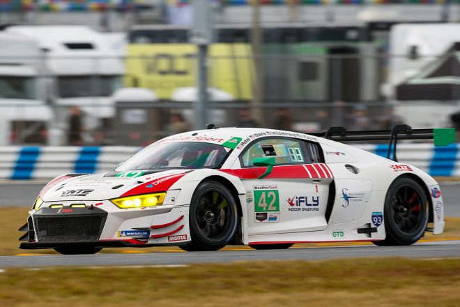 #42　NTEスポーツ／アウディR8 LMS GT3アラン・メトニ／アンドリュー・デイビス／JRヒルデブランド／ドン・ヨント