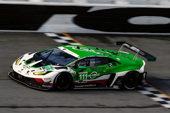 #111　GRTグラッサー・レーシングチーム／ランボルギーニ・ウラカンGT3ロルフ・イナイシャン／ミルコ・ボルトロッティ／ステイン・ショトースト／マルコ・マペッリ