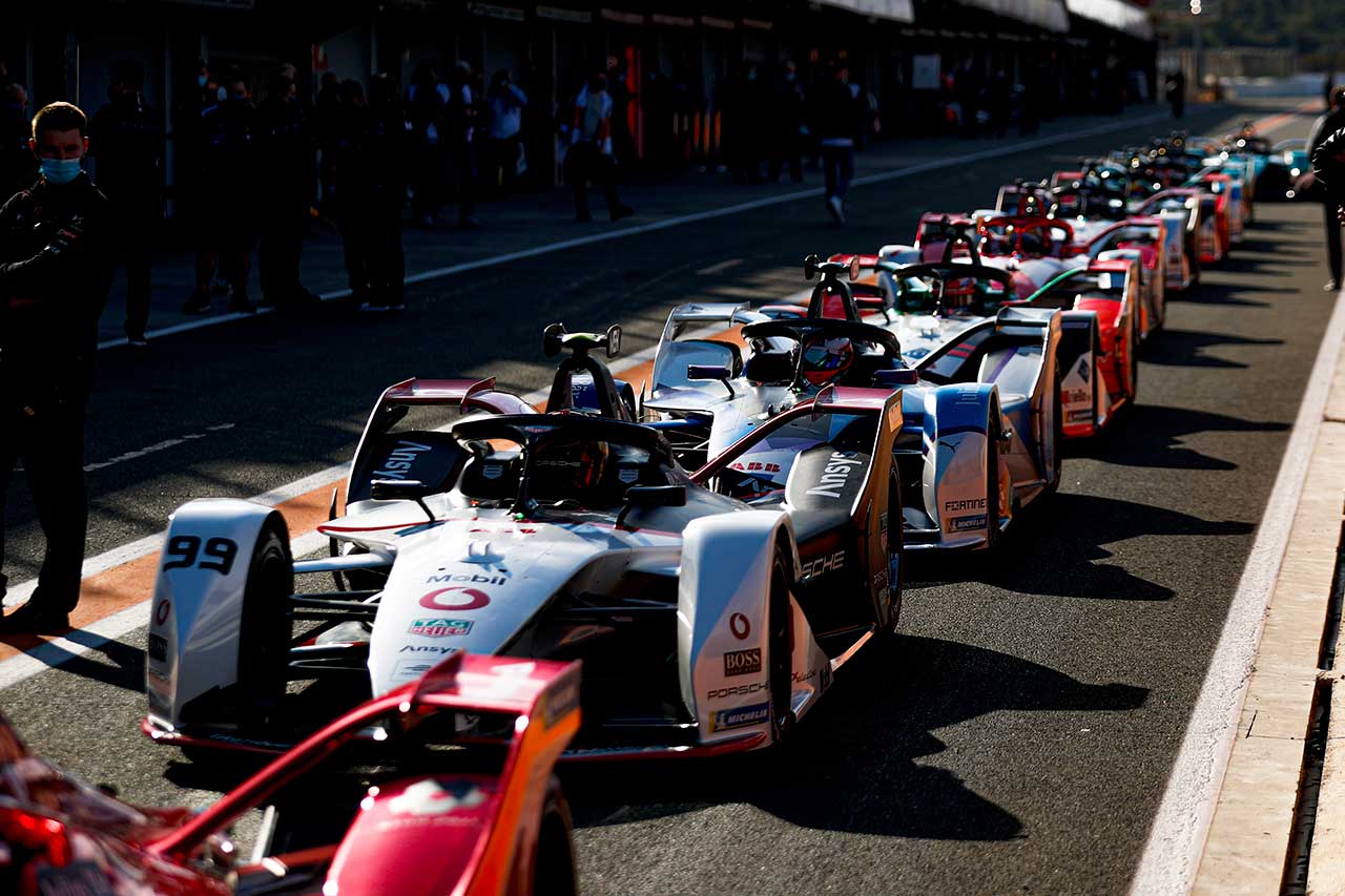 2020年12月にバレンシア・サーキットで行われた公式プレシーズンテストに参加した各マシン