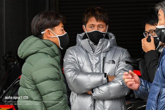 Team LeMans with MOTOYAMA Racingの本山哲と片山義章