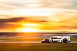 デイトナ・インターナショナル・スピードウェイを走るマツダRT24-P