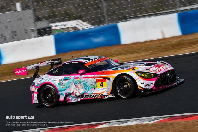 GT3特別スポーツ走行でのグッドスマイル 初音ミク AMG