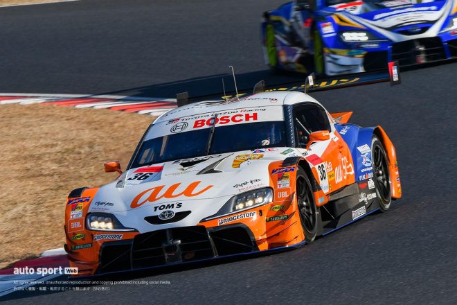 36号車au TOM'S GR Supra