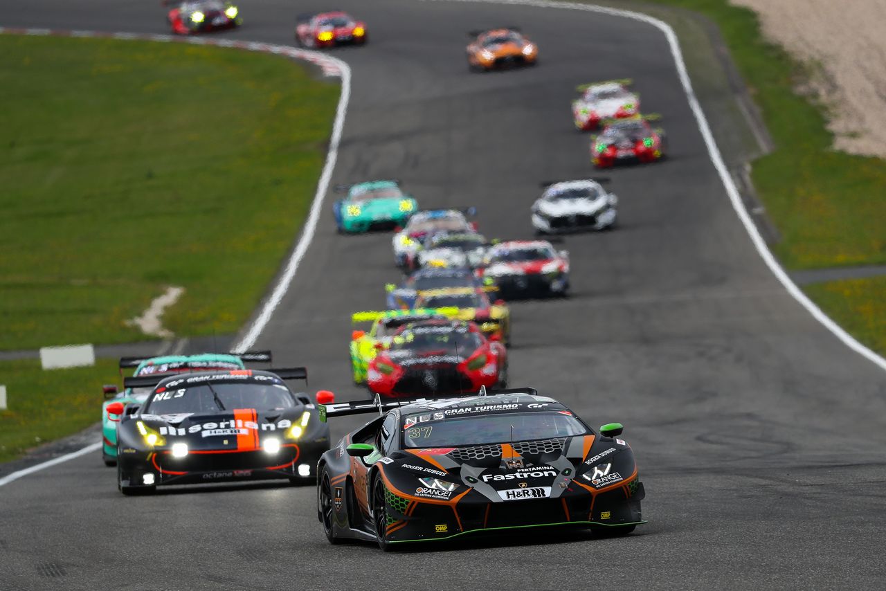2020年のNLSにスポット参戦した37号車ランボルギーニ・ウラカンGT3 Evo（マルコ・マペッリ／アンドレア・カルダレッリ／ジャコモ・アルト組）