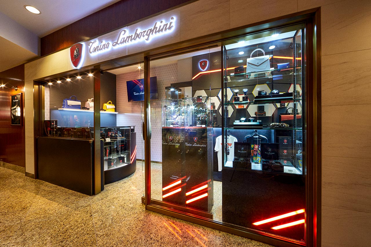 NAインターコンチネンタル東京にオープンした『トニーノ・ランボルギーニ』のオフィシャルショップ