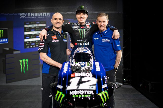 2021年型ヤマハYZR-M1に跨るマーベリック・ビニャーレス（モンスターエナジー・ヤマハMotoGP）