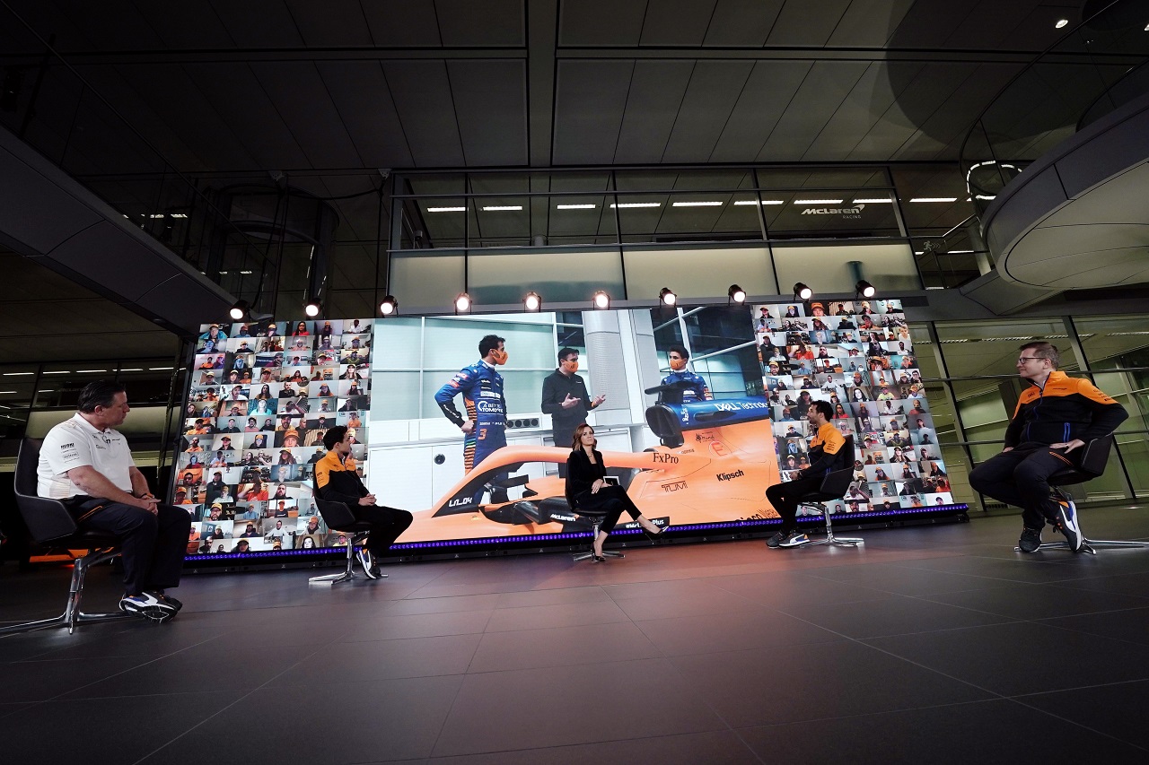 マクラーレンF1の2021年型『MCL35M』発表会に出席したザク・ブラウン、アンドレアス・ザイドル、ダニエル・リカルド、ランド・ノリス