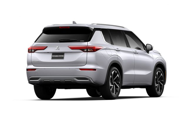 ミツビシ・アウトランダー(エクステリア:リヤビュー)