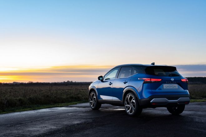 ニッサン・キャシュカイ(エクステリア:リヤ)