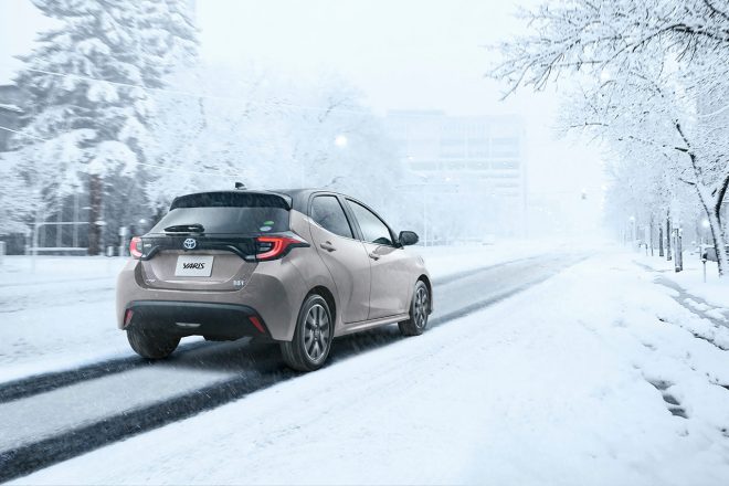 ハイブリッドの4WD車には、リヤモーターを搭載する最新設計のE-Fourを採用。生活四駆という性格が強いが、滑りやすい路面状況が多い地域からのリクエストにも応えている。